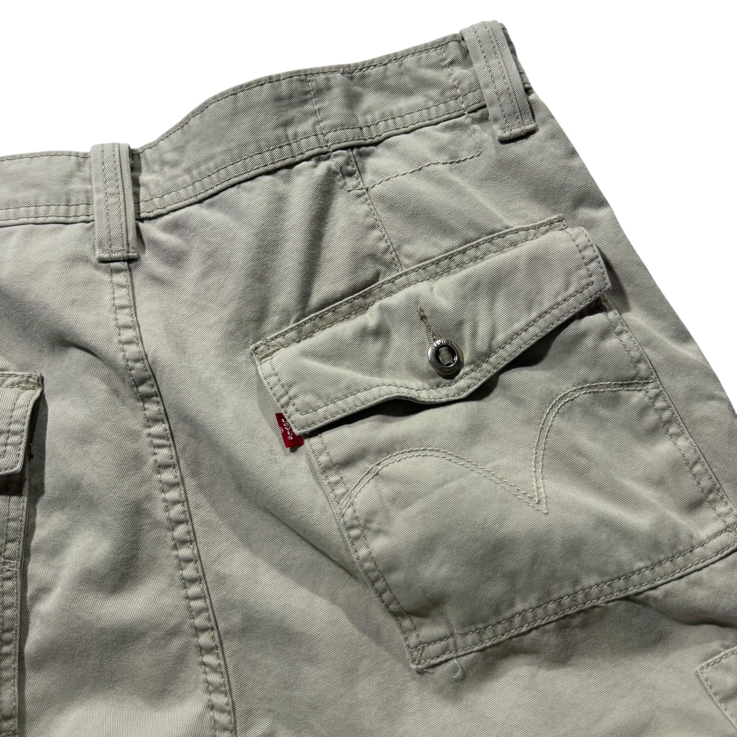 【USED】Levi's Loose Straight Fit Cargo Pants