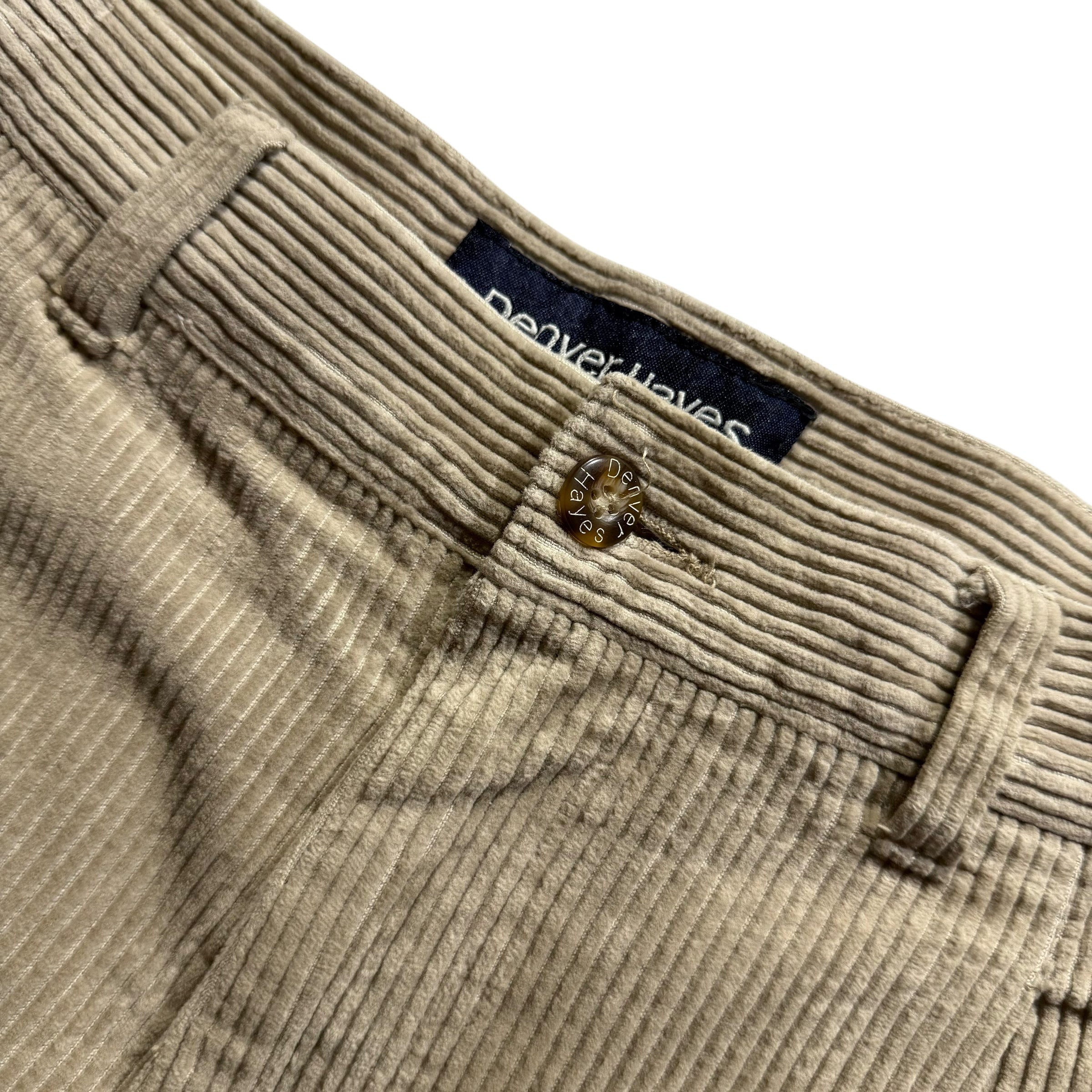 USED】Denver Hayes 2 Tuck Corduroy Pants – The Blueprint™︎
