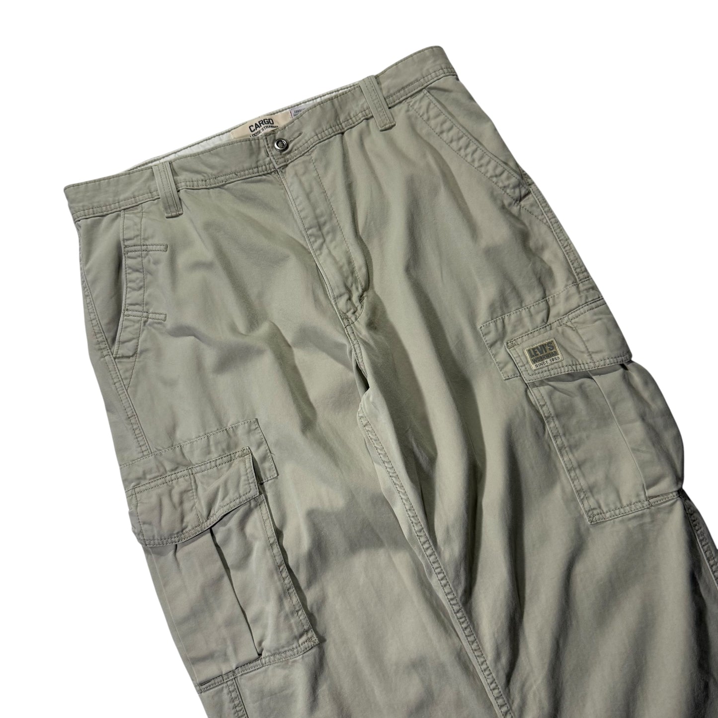 【USED】Levi's Loose Straight Fit Cargo Pants