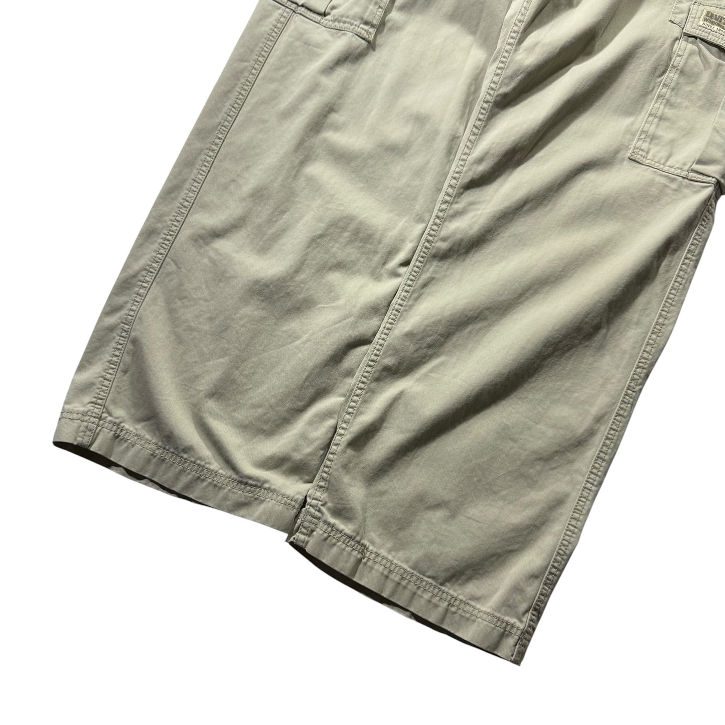 【USED】Levi's Loose Straight Fit Cargo Pants