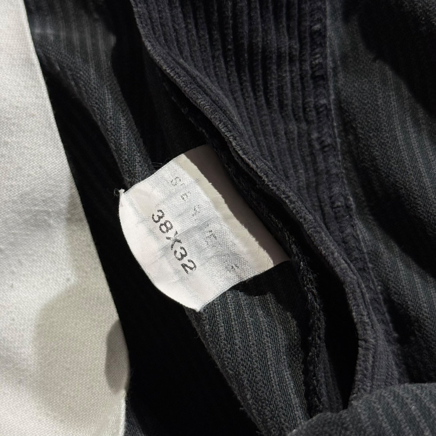 【USED】Outbacks 2 Tuck Corduroy Pants Made in Canada