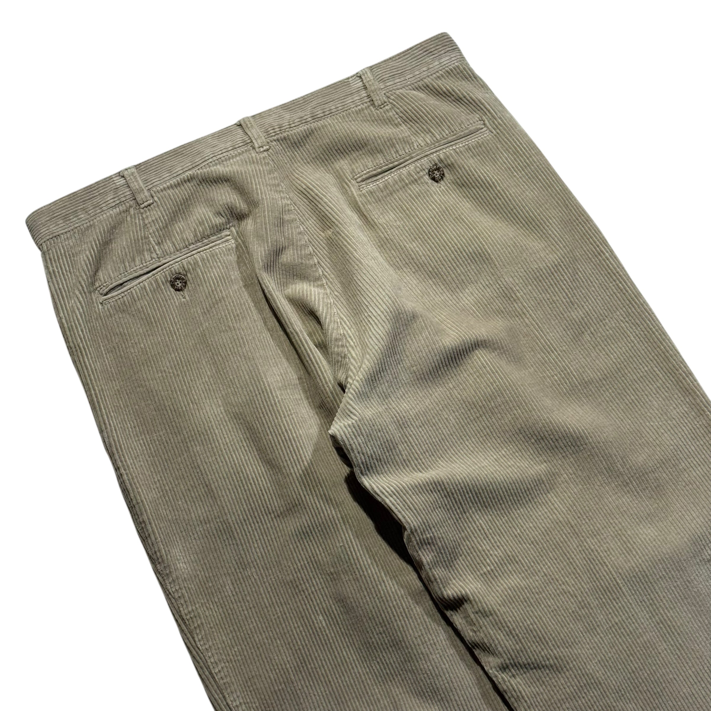 USED】Denver Hayes 2 Tuck Corduroy Pants – The Blueprint™︎