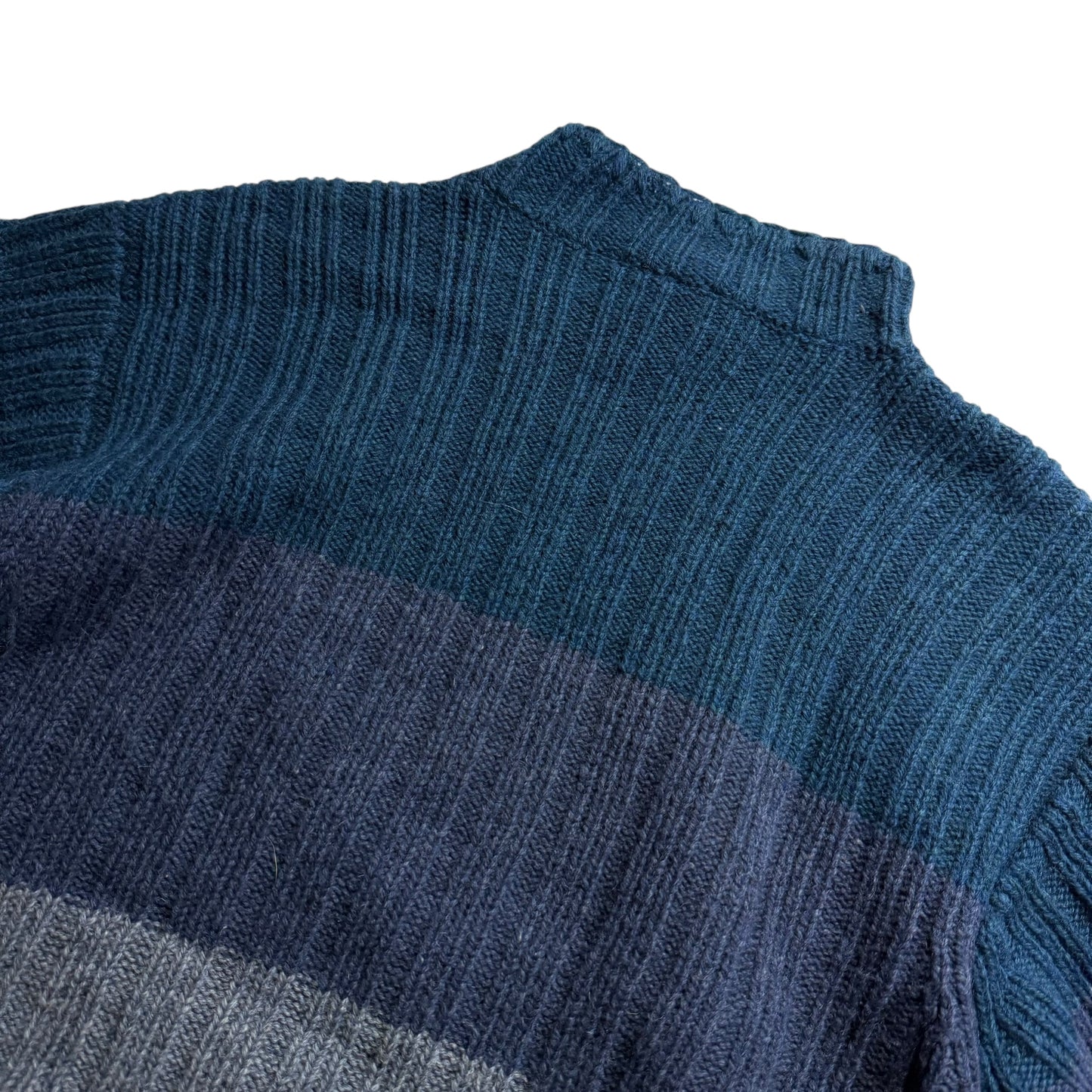 【USED】Lizwear Mocneck Wool Sweater