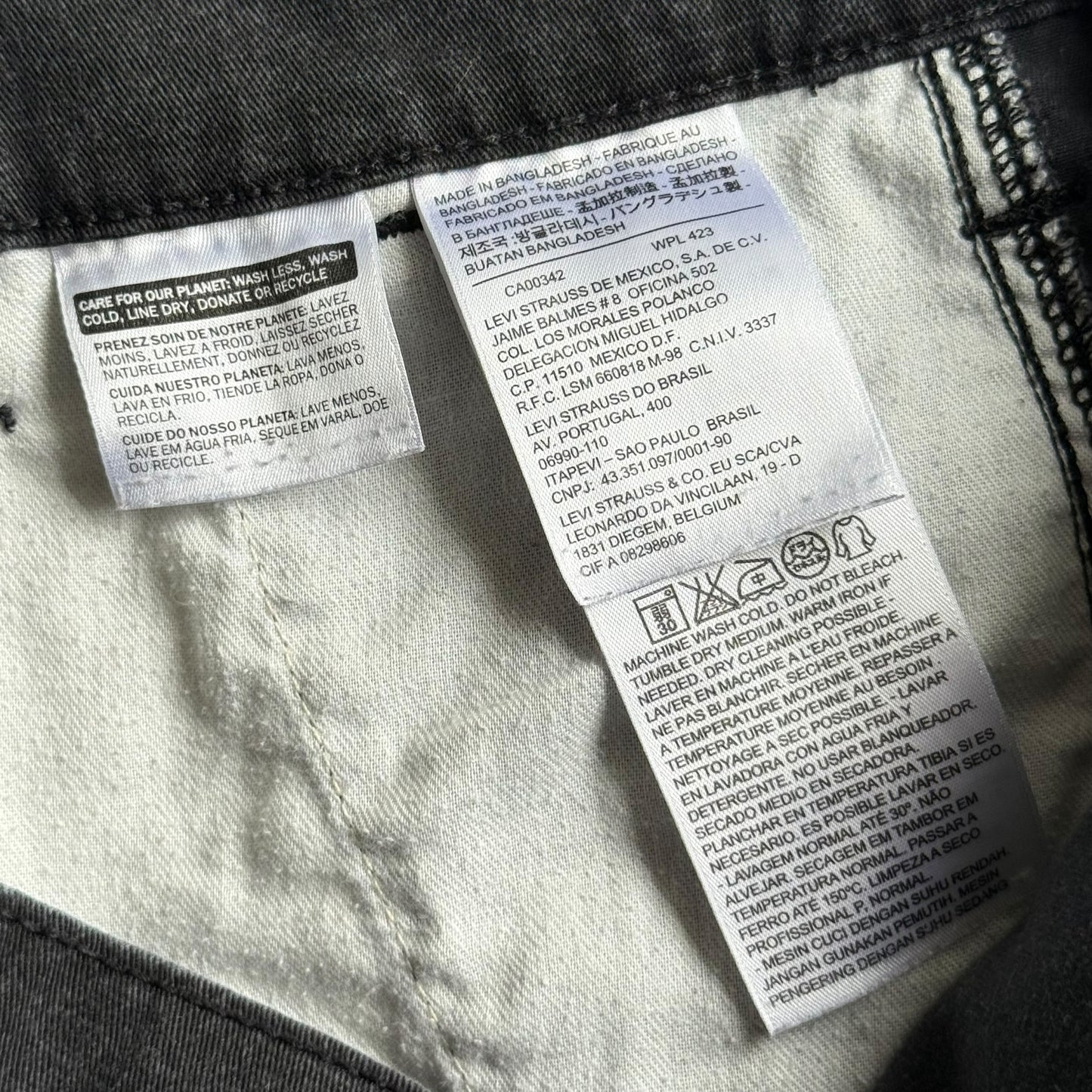 【USED】LEVI'S リーバイス BLACK DENIM CARGO SHORTS カーゴショーツ ハーフパンツ ブラックデニム W36