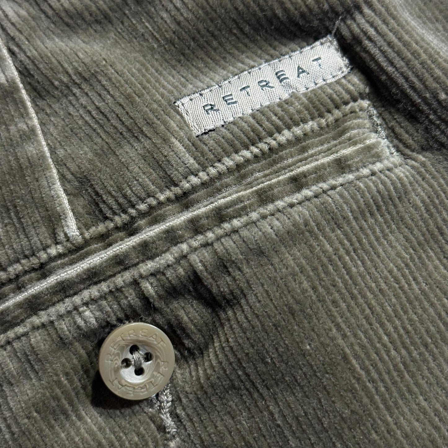 【USED】Retreat 2 Tuck Corduroy Pants