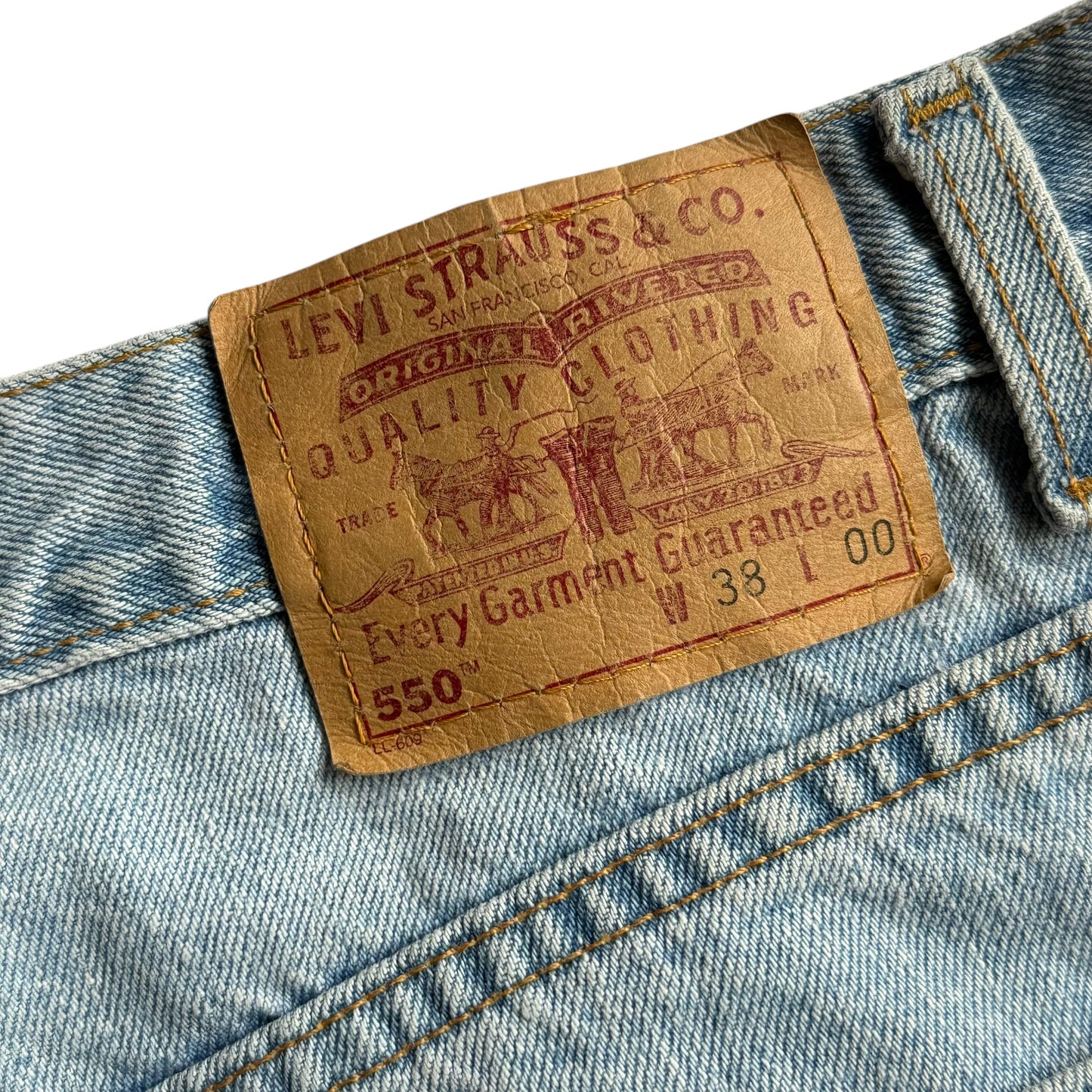 【USED】LEVI’S 550 RELAXED FIT DENIM SHORTS