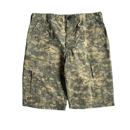【USED】ACU DIGITAL CAMO REMAKE CARGO SHORTS