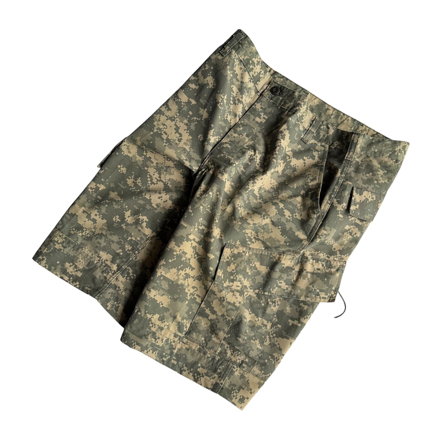 【USED】ACU DIGITAL CAMO REMAKE CARGO SHORTS