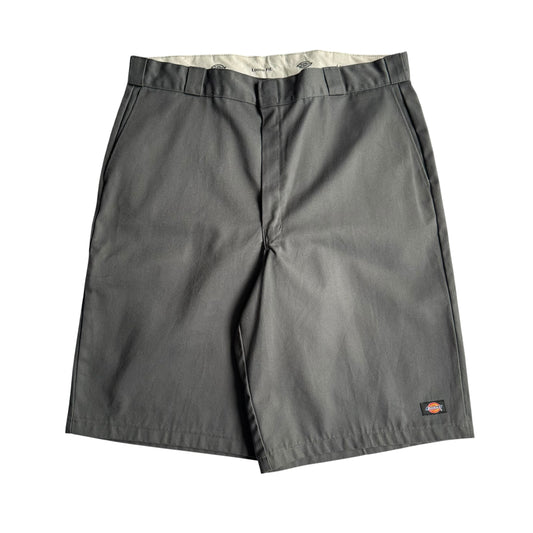 【USED】DICKIES LOOSE FIT WORK SHORTS