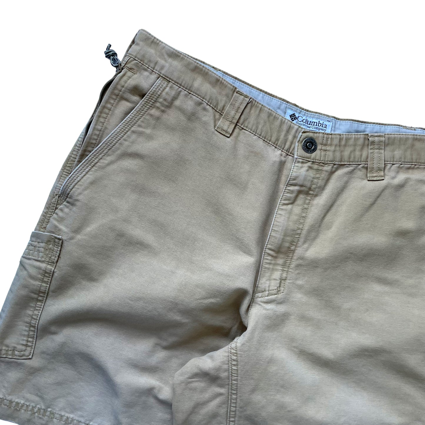 COLUMBIA OUTDOOR SHORTS