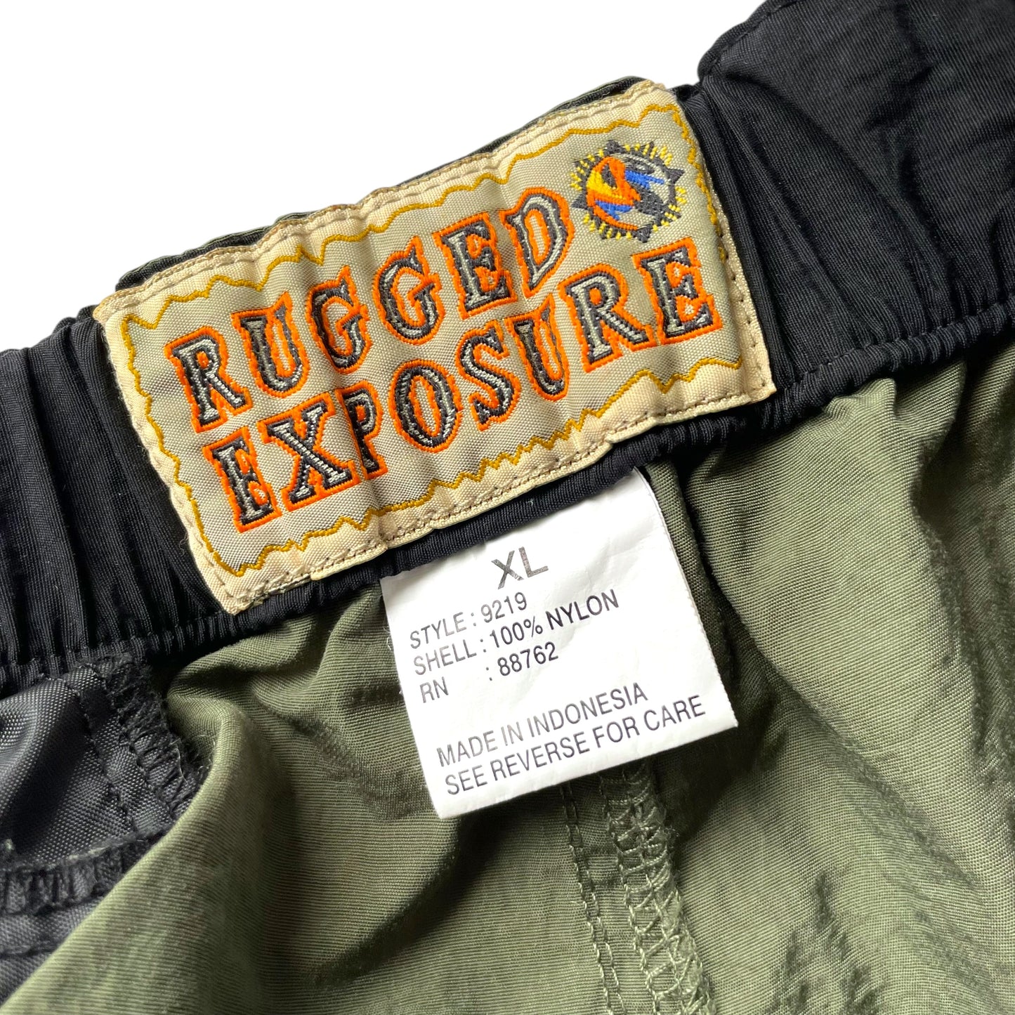 【USED】Rugged Exposure Nylon Zip Off Pants