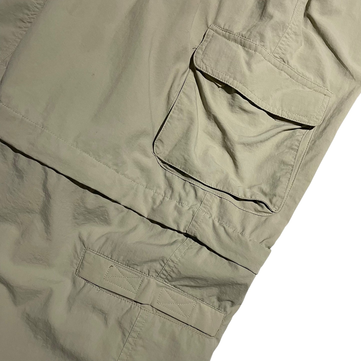 【Used】White Sierra Zip Off Cargo Pants
