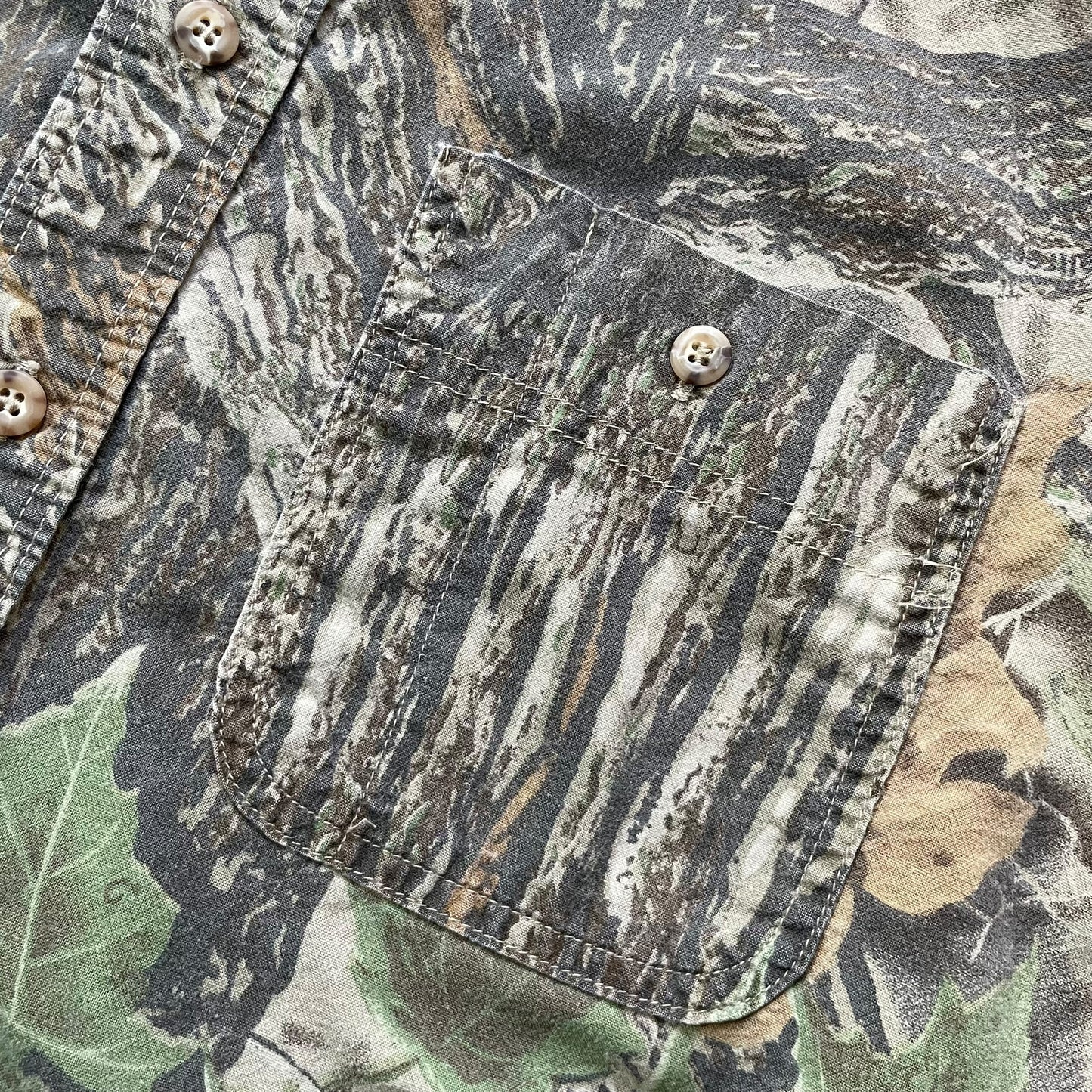 【USED】Wrangler Realtree Camo Shirt