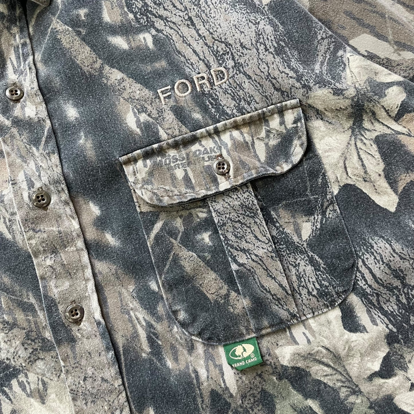 【USED】Mossy Oak Realtree Camo Shirt