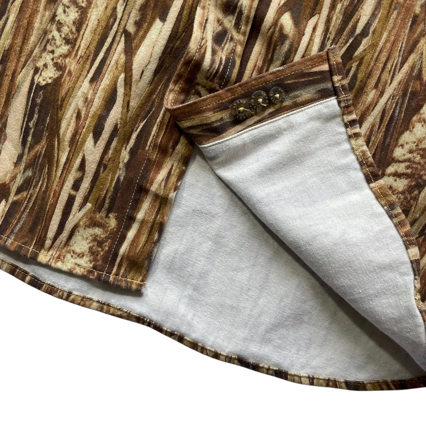 【USED】Avery Grass Camo Shirt