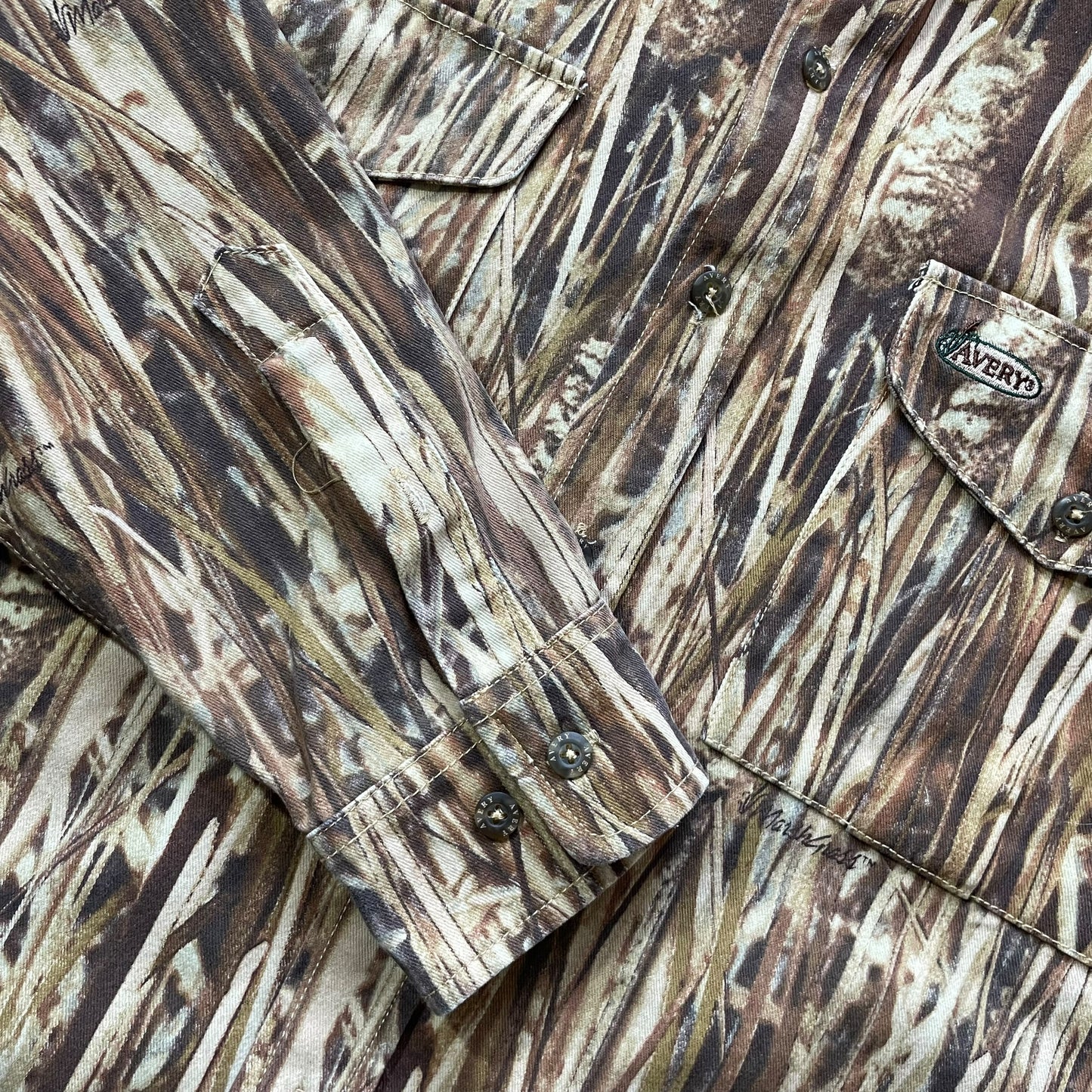 【USED】Avery Grass Camo Shirt
