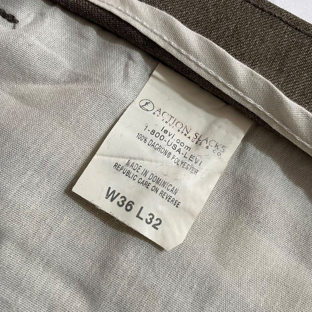 【USED】Levi’s Action Slacks