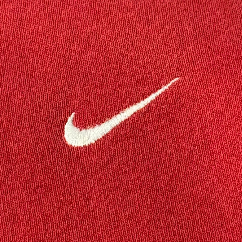【USED】NIKE Swoosh Sweat Red XL / ナイキ ワンポイント スウッシュ 刺繍 クルーネック スウェット トレーナー レッド 赤 白タグ XLサイズ メンズ ユニセックス 古着