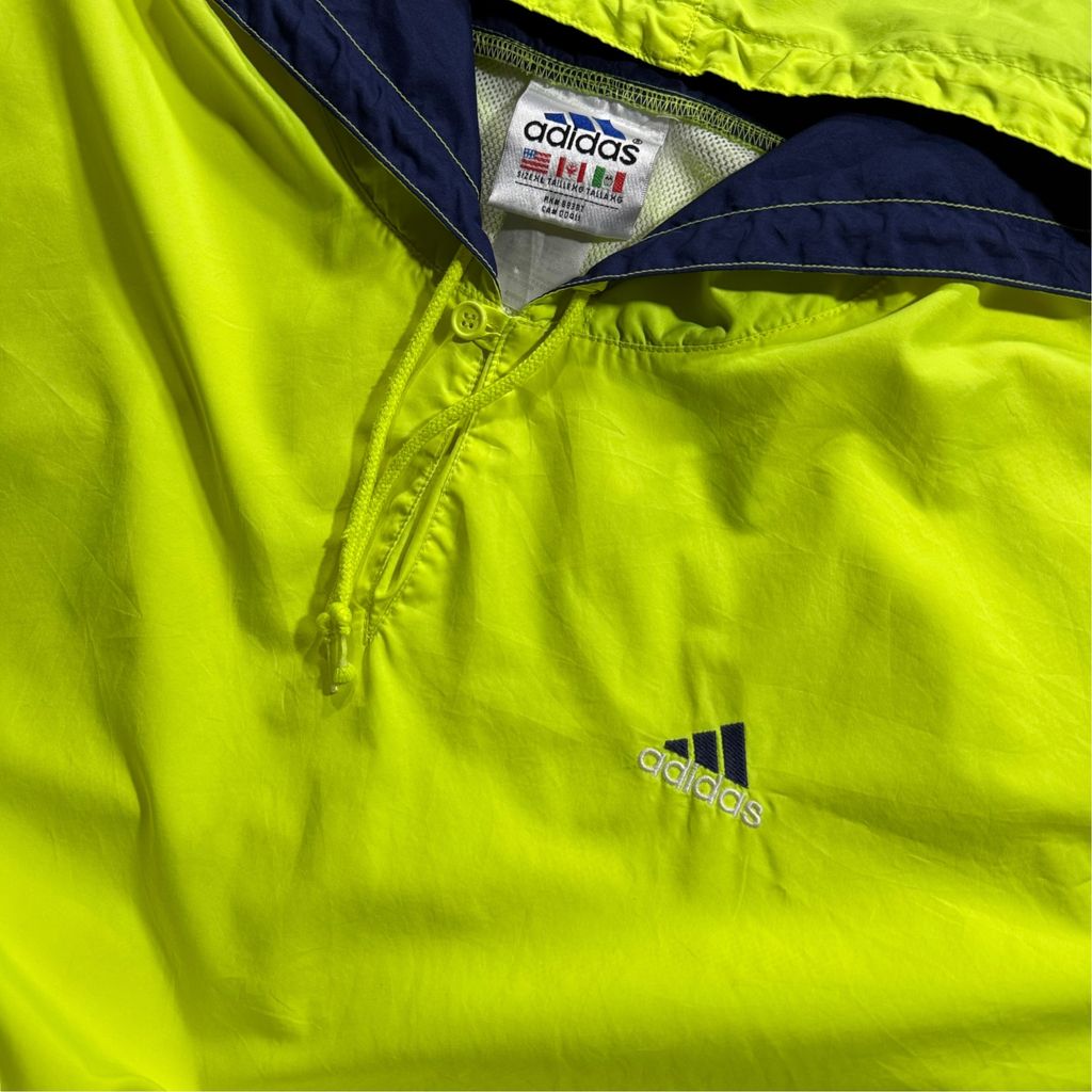 【USED】90s adidas Performance Logo Hooded Nylon Pullover Jacket Lime Green x Navy XL / アディダス パフォーマンスロゴ ナイロンジャケット プルオーバー アノラック