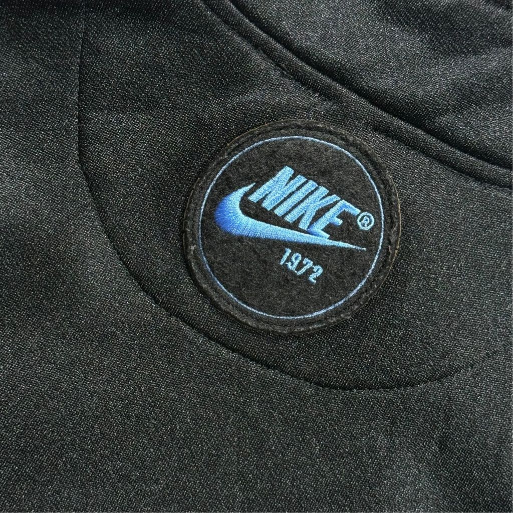 【USED】00s NIKE Track Jacket Black x Blue M / ナイキ トラックジャケット ジャージ 刺繍ワッペン 1972 黒 青 00年代