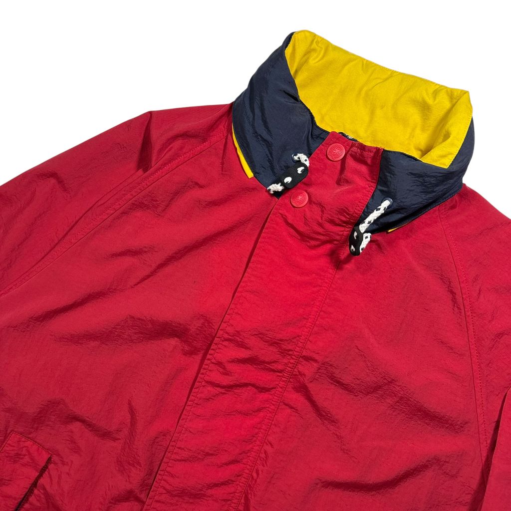【USED】90s TOMMY HILFIGER Sailing Gear Hooded Nylon Jacket Red x Yellow x Navy L / トミーヒルフィガー セーリングギア フード付き ナイロンジャケット セーリングジャケット 襟裏ロゴ刺繍 90年代 ヴィンテージ 古着 USED