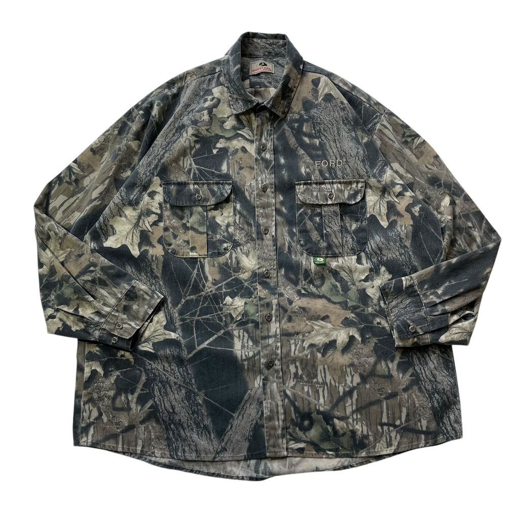 【USED】Mossy Oak Realtree Camo Shirt