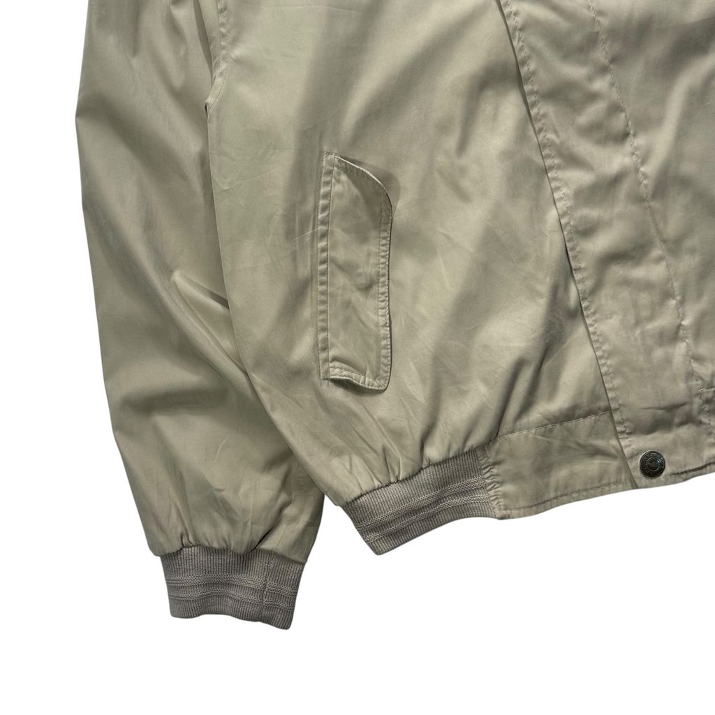 【USED】90s DOCKERS Swing Top Jacket Beige L / ドッカーズ スウィングトップ ドリズラージャケット 襟チンストラップ ベージュ L 90年代 ヴィンテージ 古着