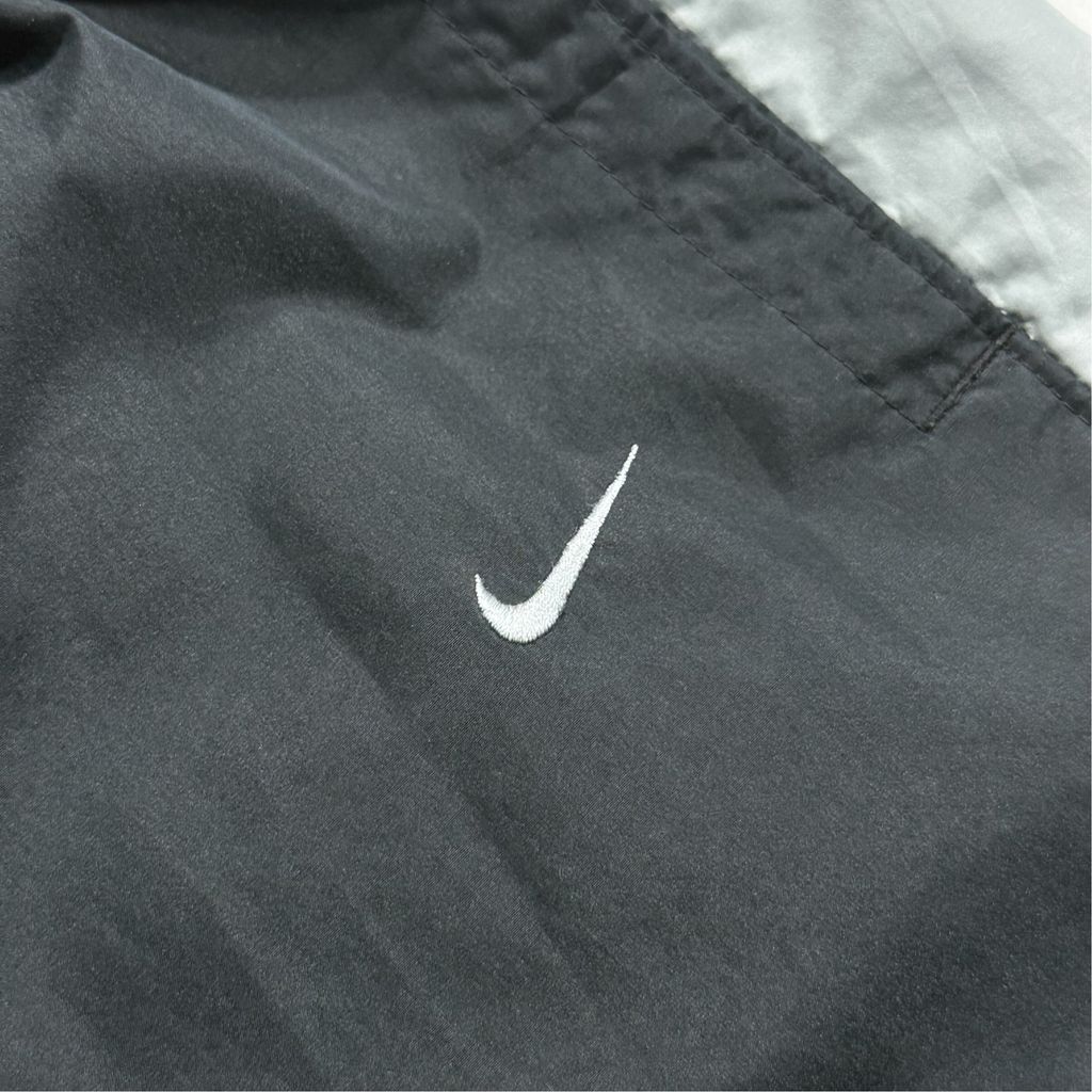 【USED】00s Nike Nylon Track Pants Black x Gray L / ナイキ ナイロン テックパンツ ブラック グレー サイドライン スウッシュ刺繍 オールド スポーツ ビンテージ