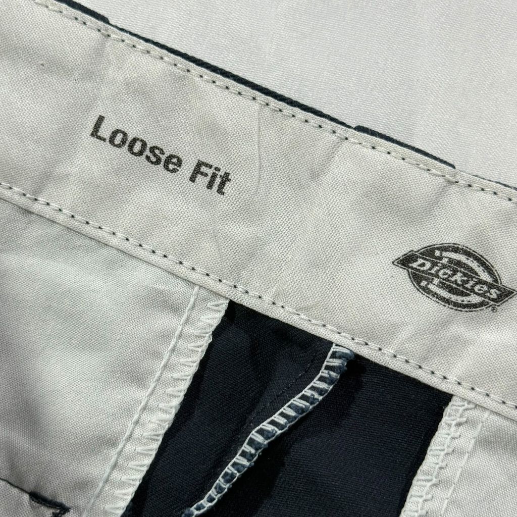【USED】DICKIES LOOSE FIT CARGO SHORTS