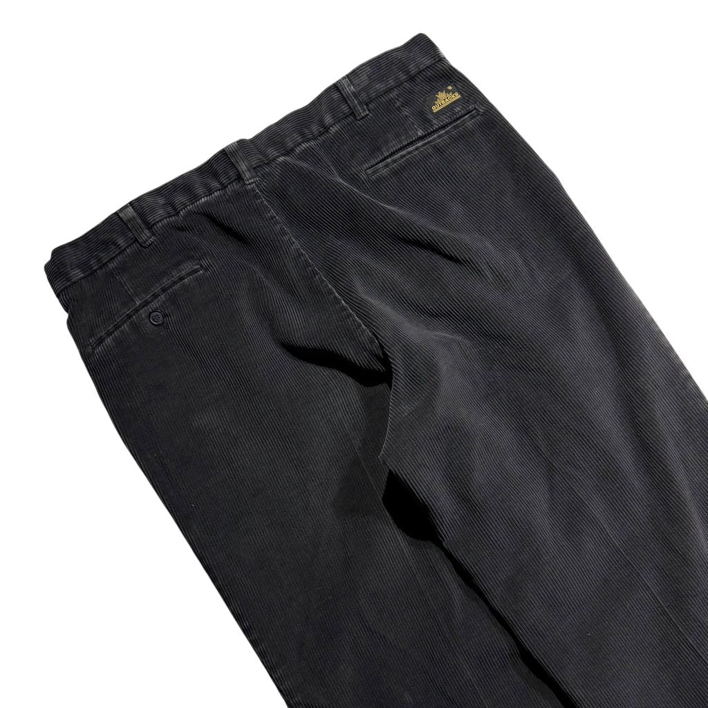 【USED】Outbacks 2 Tuck Corduroy Pants Made in Canada