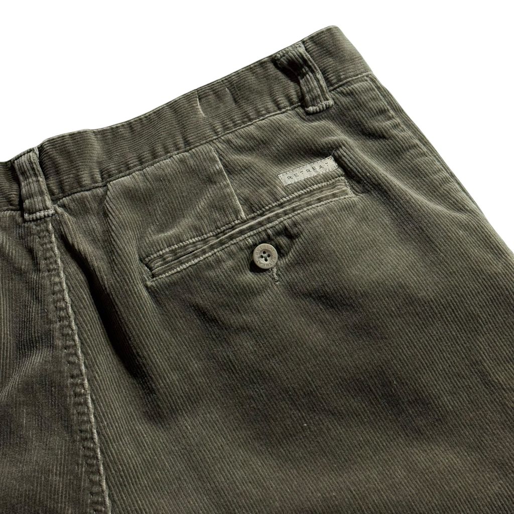 【USED】Retreat 2 Tuck Corduroy Pants