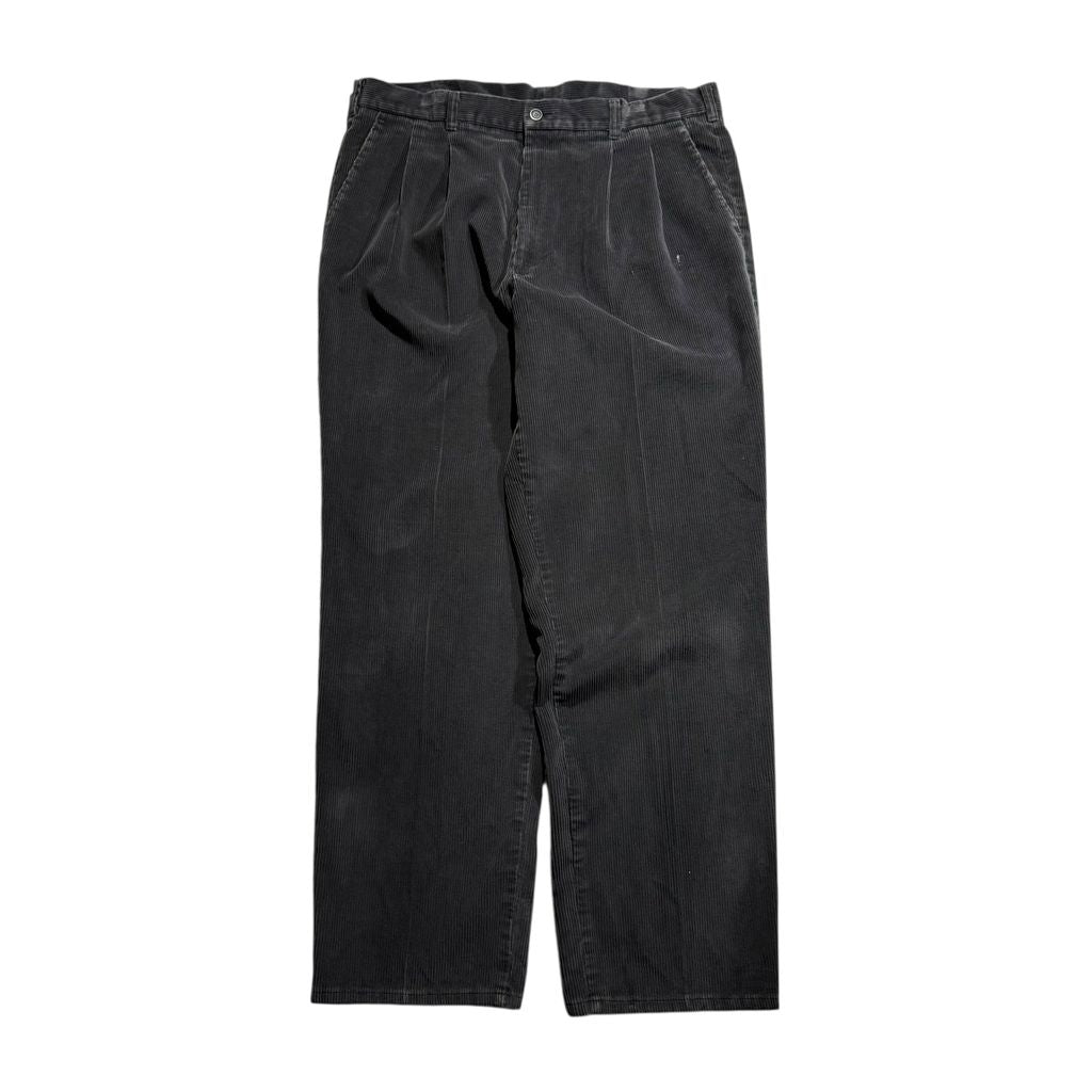 【USED】Outbacks 2 Tuck Corduroy Pants Made in Canada