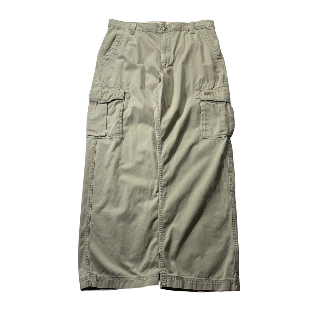 【USED】Levi's Loose Straight Fit Cargo Pants