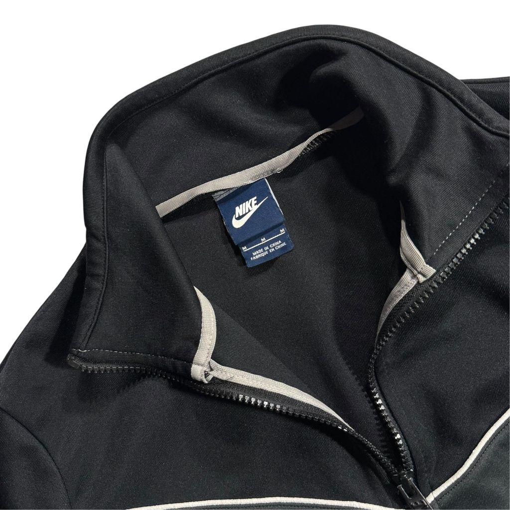 【USED】00s NIKE Track Jacket Black x Gray M / ナイキ トラックジャケット ジャージ 刺繍ロゴ 切替 スタンドカラー 黒 灰色 00年代