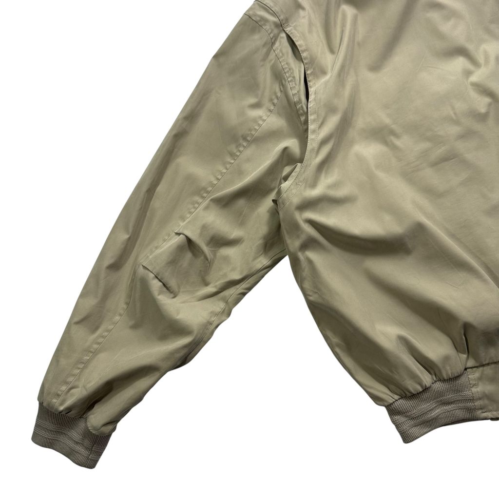 【USED】90s DOCKERS Swing Top Jacket Beige L / ドッカーズ スウィングトップ ドリズラージャケット 襟チンストラップ ベージュ L 90年代 ヴィンテージ 古着