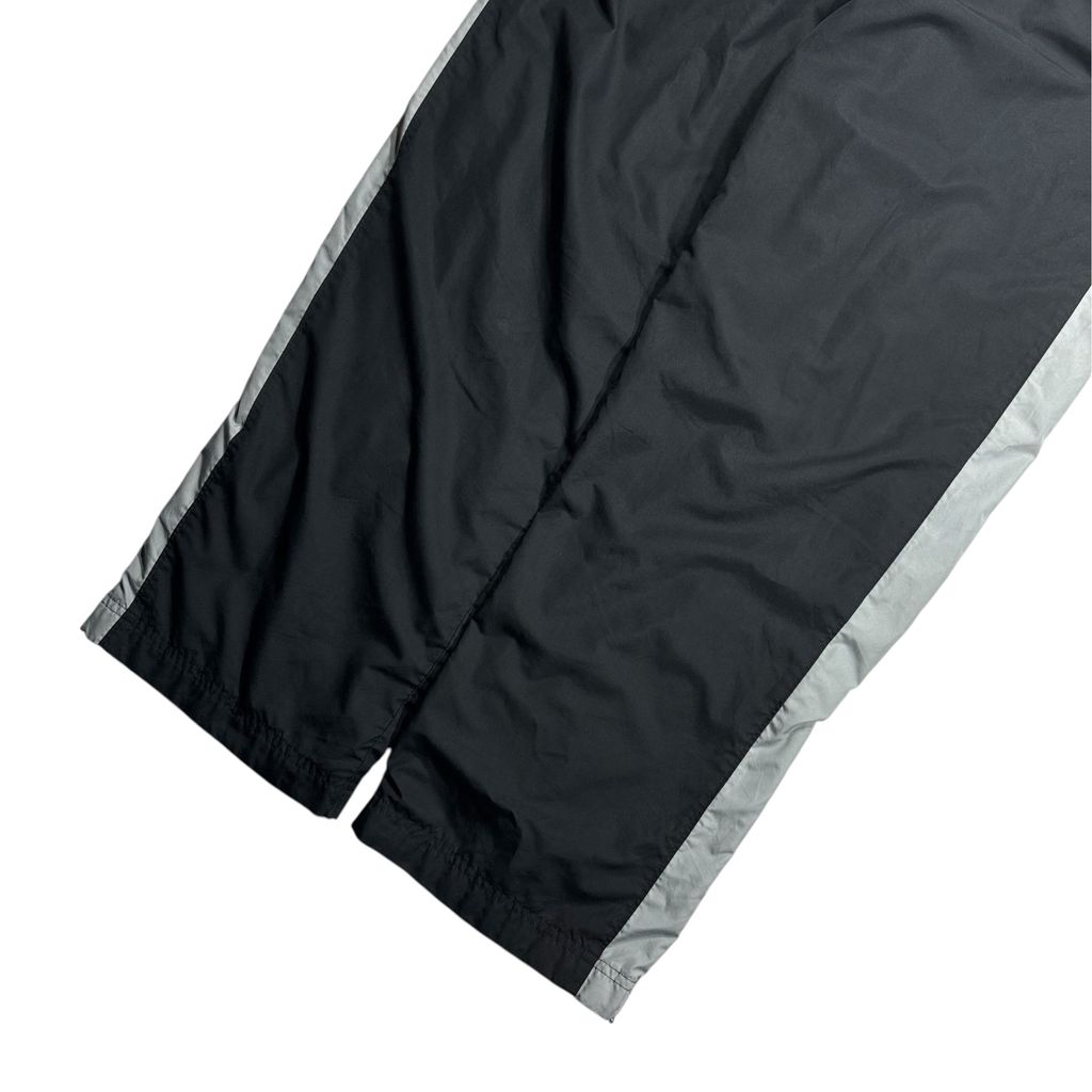 【USED】00s Nike Nylon Track Pants Black x Gray L / ナイキ ナイロン テックパンツ ブラック グレー サイドライン スウッシュ刺繍 オールド スポーツ ビンテージ