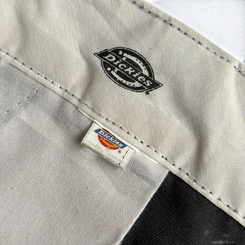 【USED】DICKIES LOOSE FIT WORK SHORTS