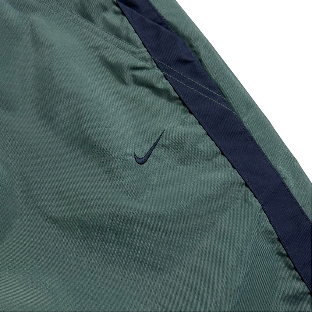 【USED】00s Nike Nylon Tech Pants Green x Navy M / ナイキ ナイロン テック パンツ グリーン ネイビー サイドライン ロゴ刺繍 スポーツ