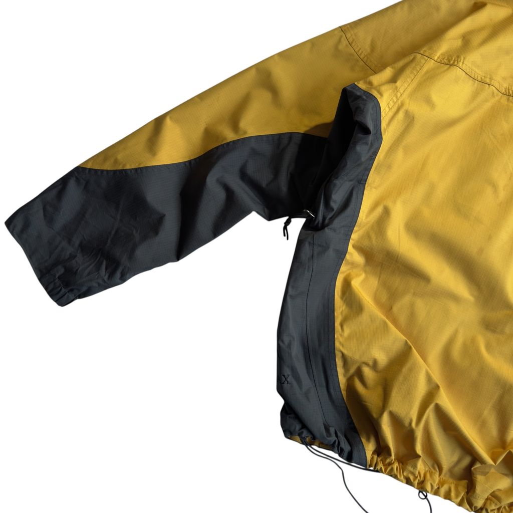【USED】Helly Hansen "Helly Tech" Mountain Jacket